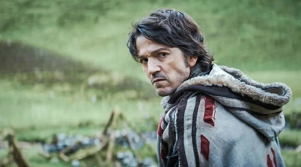 Фото © Кадр из фильма «Андор», режиссёр Тоби Хэйнс и др., сценарист Тони Гилрой и др. / Kinopoisk