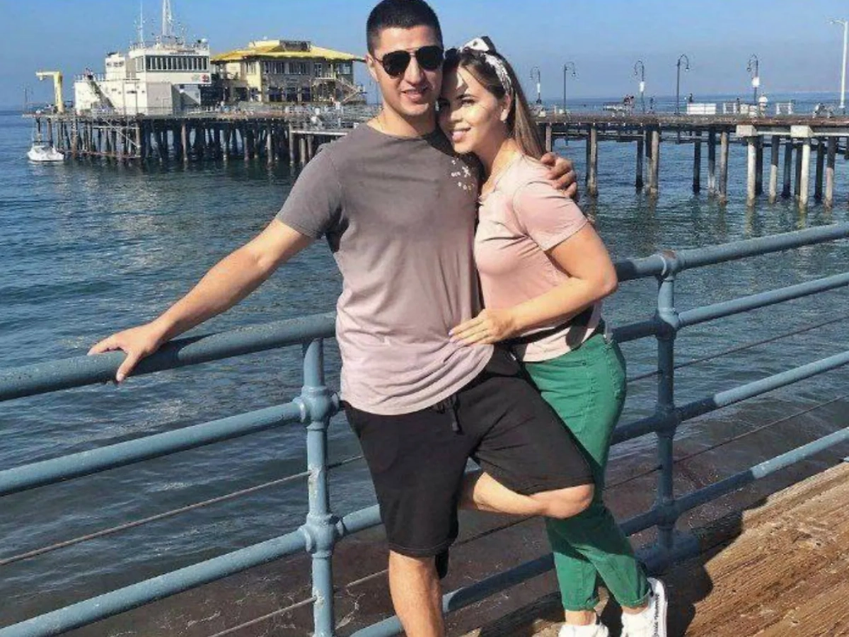 Екатерина Фролова с мужем. Обложка © Instagram (признан экстремистской организацией и запрещён на территории Российской Федерации)/ katyushik