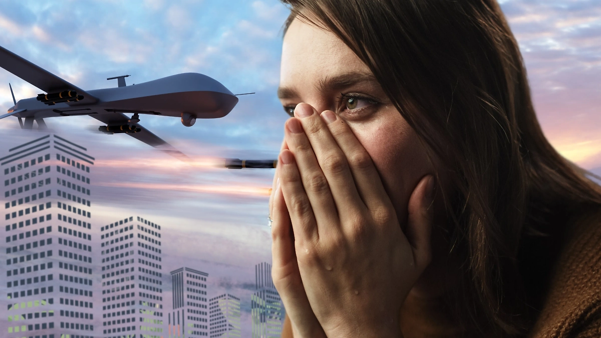 После атаки на Воронеж защита от БПЛА стала повседневной необходимостью. Обложка © Коллаж © Life.ru, фото © Shutterstock / FOTODOM / Gorodenkoff,  PHOTOCREO Michal Bednarek