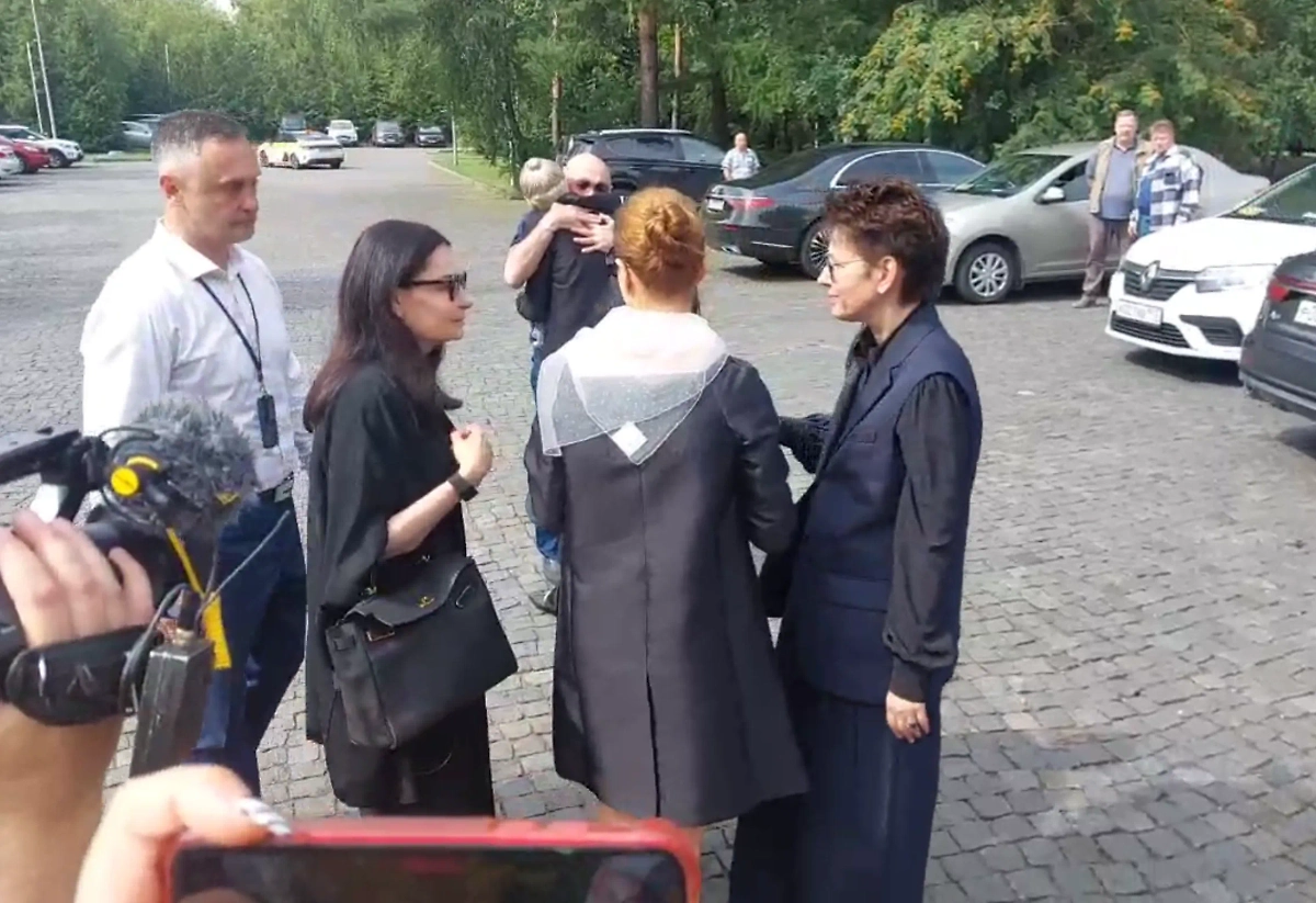 Прощание с Морозом. Обложка © Life.ru