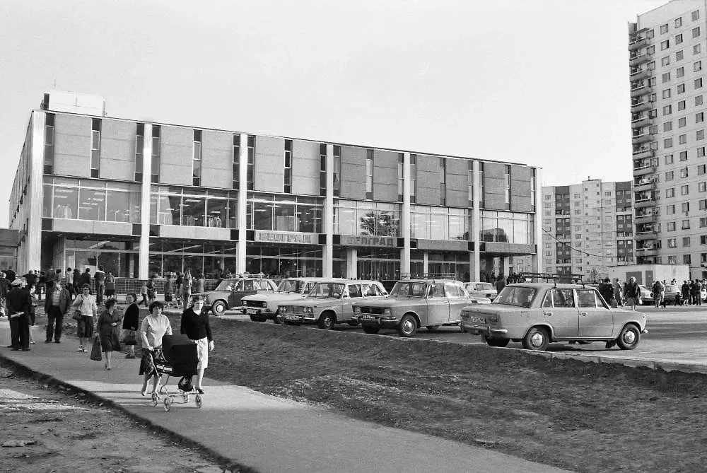 С Югославией было сложно. Страна не входила в восточный блок, поэтому её отношения с СССР часто были натянуты. Но однажды потеплели — и вот результат. Фото © ТАСС / Шогин Александр
