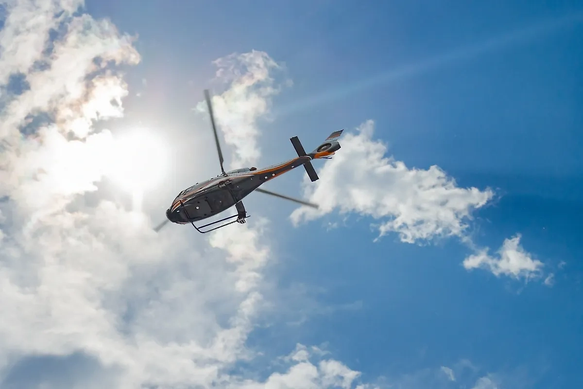 Вертолёт. Обложка © Shutterstock / FOTODOM / Al.geba