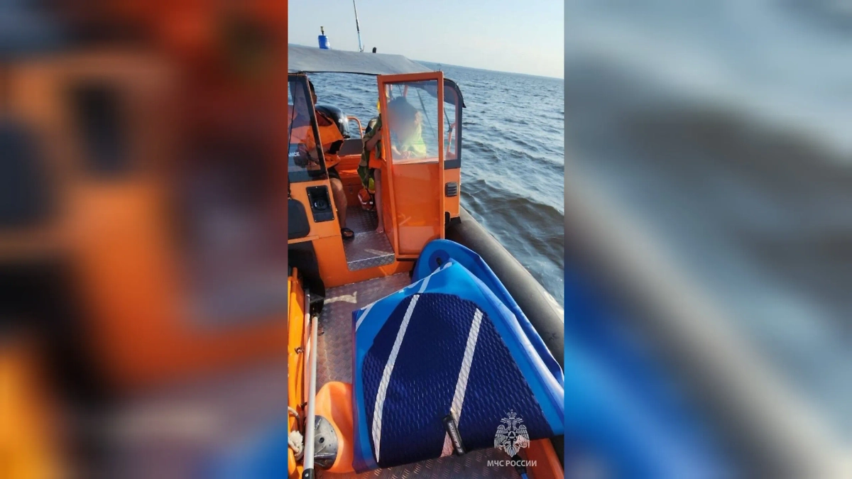 Кадр с места спасательной операции. Фото © Telegram / ГУ МЧС по Санкт-Петербургу