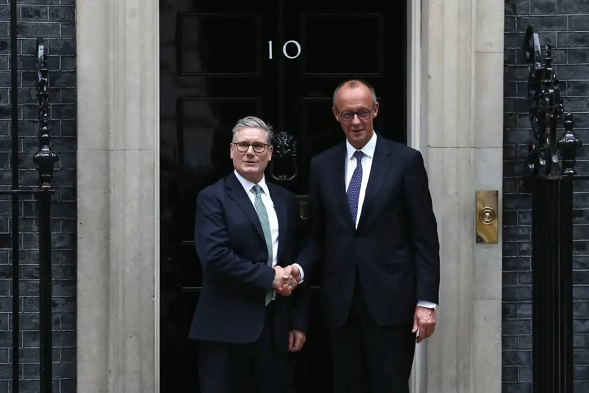 Кир Стармер и Фридрих Мерц. Обложка © X / Bundeskanzler Friedrich Merz