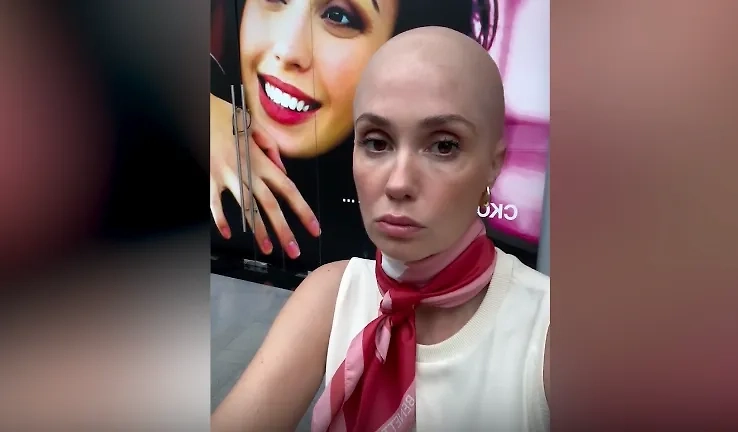 Агата Муцениеце. Обложка © Instagram (признан экстремистской организацией и запрещён на территории Российской Федерации) / agataagata