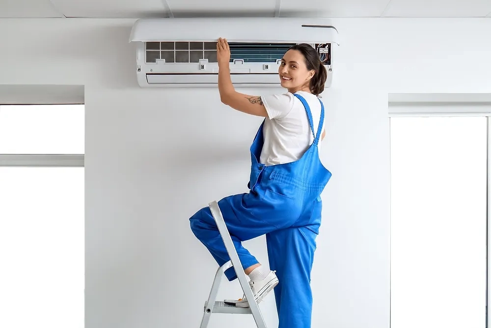 На маркетплейсах растут продажи кондиционеров. Обложка © Shutterstock / FOTODOM / Pixel-Shot