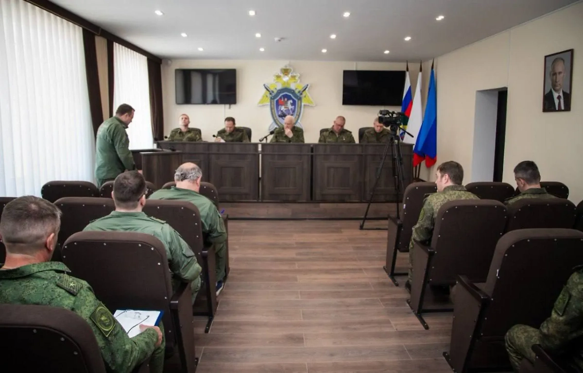 Председатель СК России провел оперативное совещание в Луганске. Обложка © Telegram / Следком