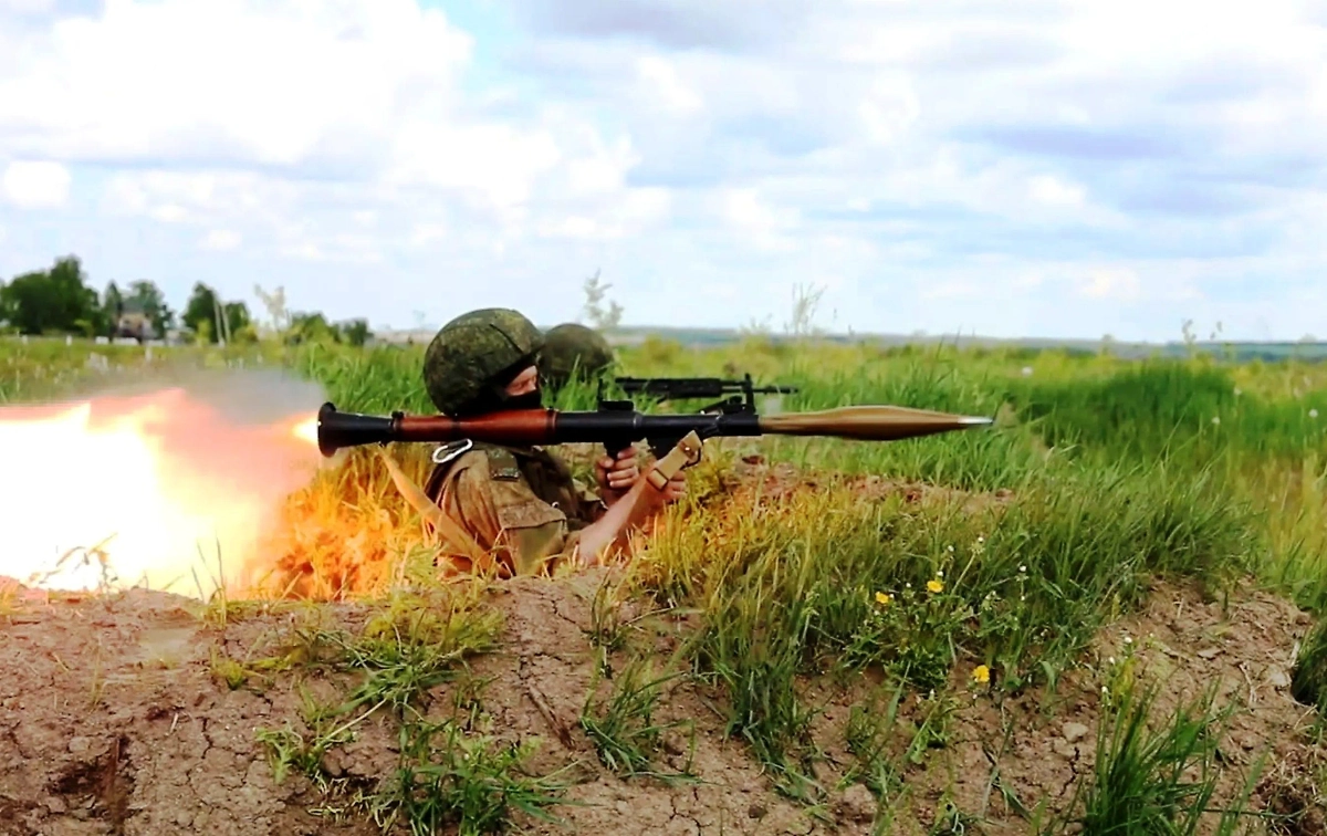 ВС РФ. Обложка © Минобороны РФ