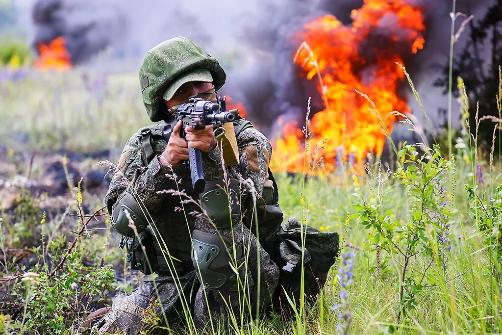 Армия России уничтожает позиции ВСУ на Константиновском направлении. Обложка © ТАСС / Александр Река