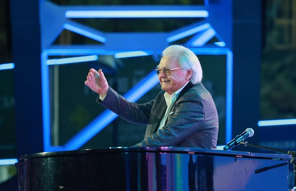 Юрий Антонов. Обложка © РИА Новости / Стрингер