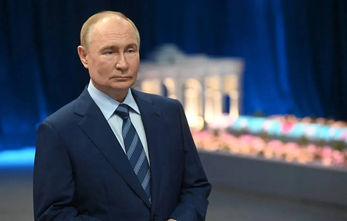 Владимир Путин. Обложка © Life.ru