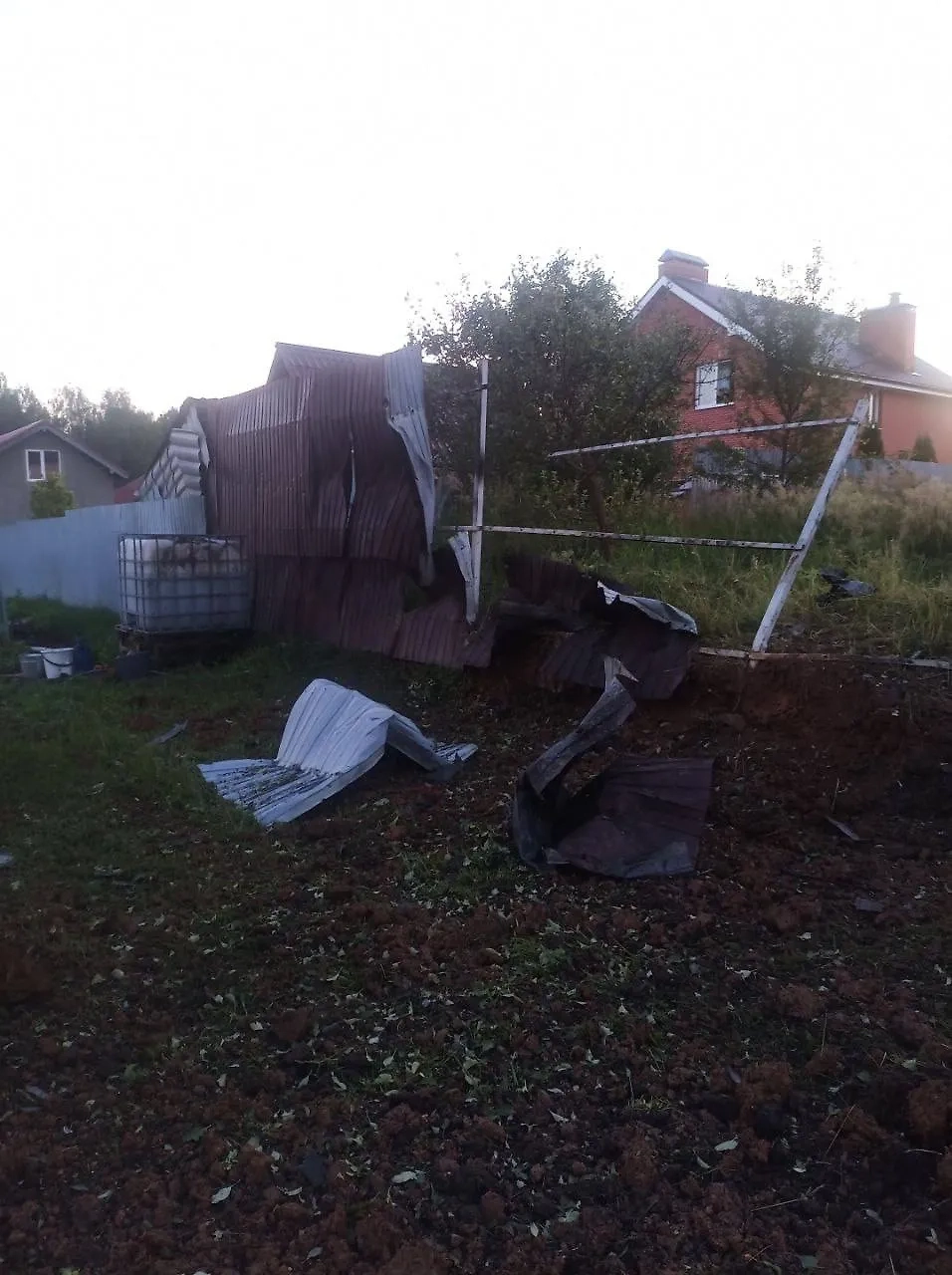 Последствия налёта БПЛА на Подмосковье. Обложка © Telegram / Воробьёв