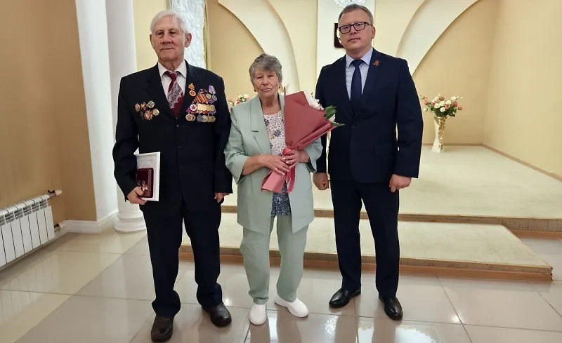 Александр и Валентина Дубовик. Обложка © VK/ Полиция Челябинской области