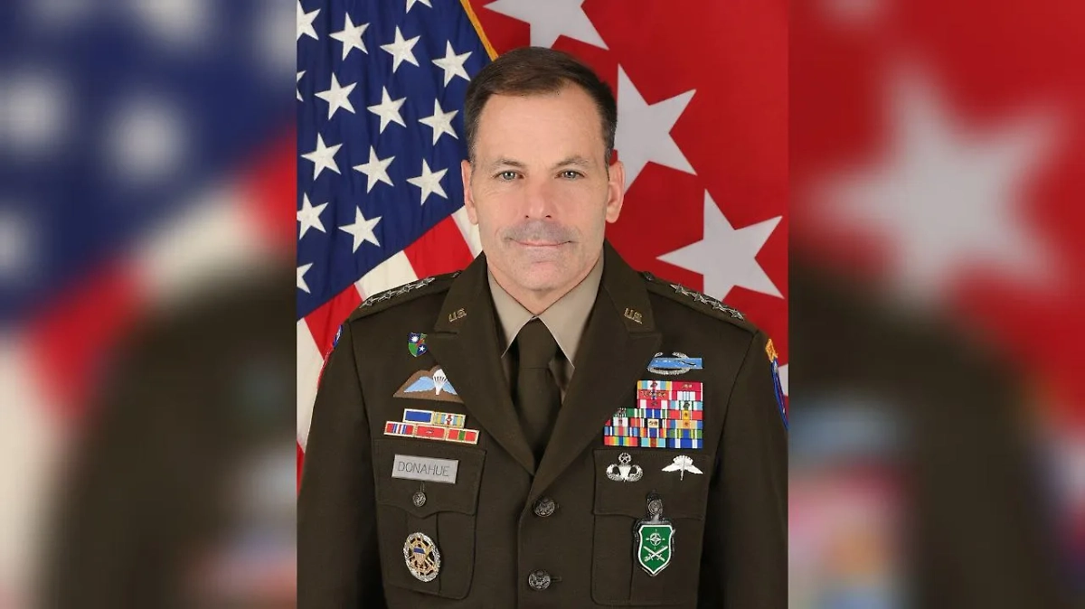 Генерал ВС США Кристофер Донахью. Фото © Сайт армии Штатов в Европе и Африке