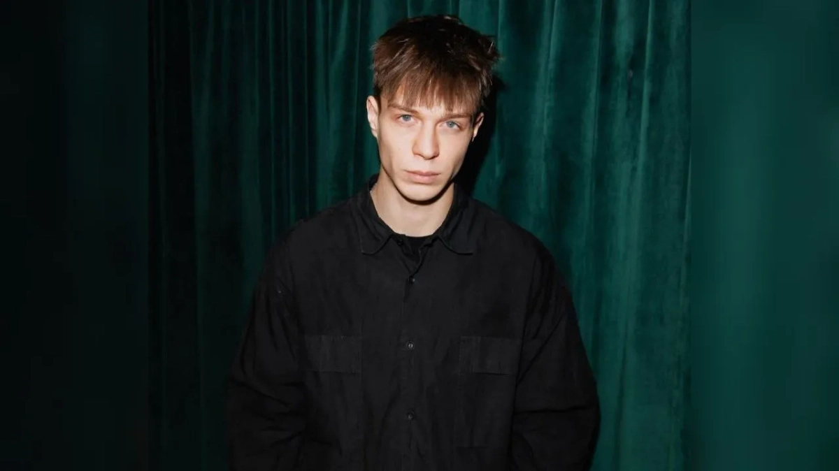 Глеб Калюжный. Обложка © Instagram (признан экстремистской организацией и запрещён на территории Российской Федерации) / kalyzhnyy