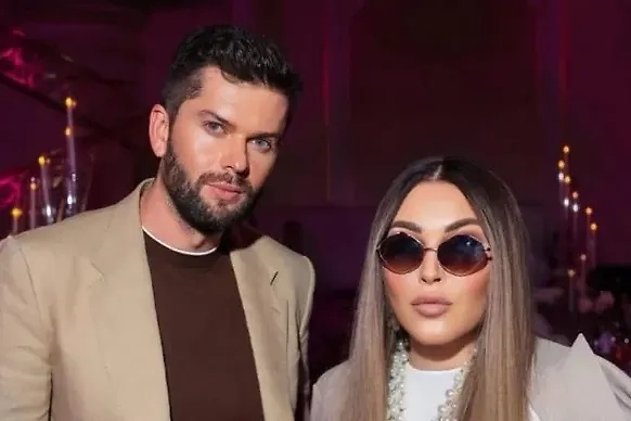 Певица Ирина Дубцова и гендир косметического бренда Иван Петренко на церемонии Fashion Summer Awards 2025. Обложка © starhit