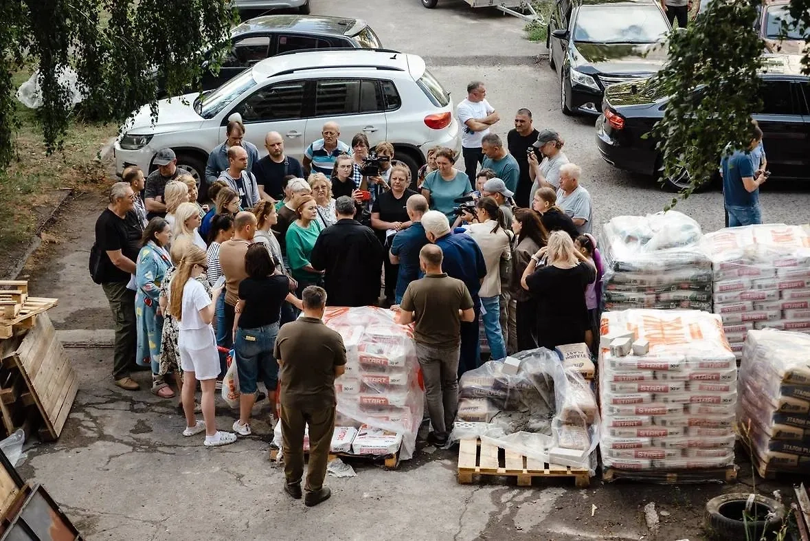 Обложка © Telegram/ Александр Хинштейн