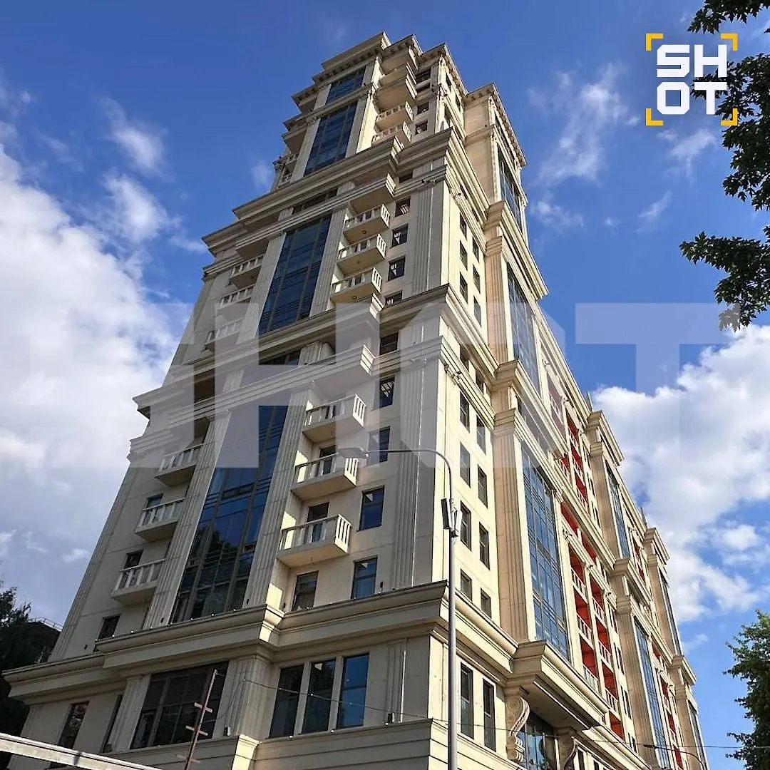 Шура из «Би-2» оказался владельцем квартиры в Москве за полмиллиарда рублей. Фото © Telegram / SHOT