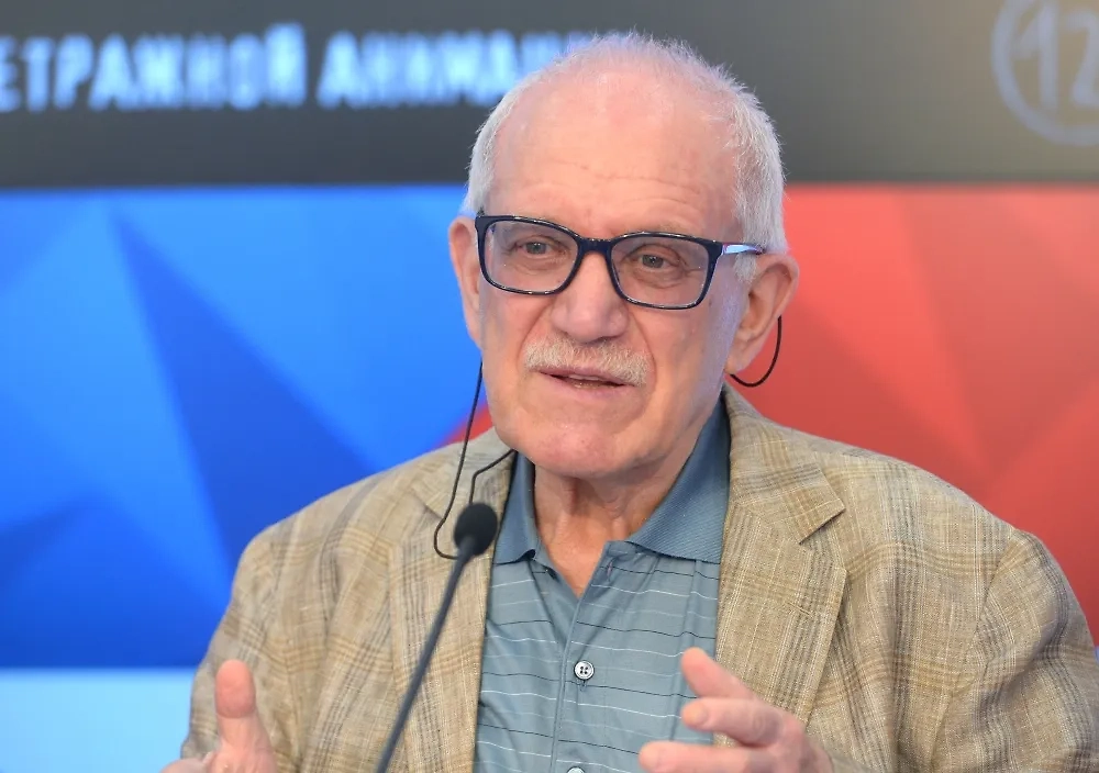 Александр Митта. Обложка © РИА Новости / Владимир Трефилов