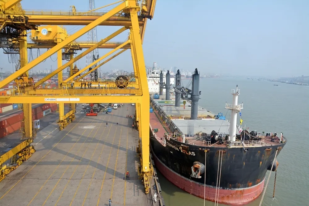 Обложка © Shutterstock / FOTODOM / MAGNIFIER