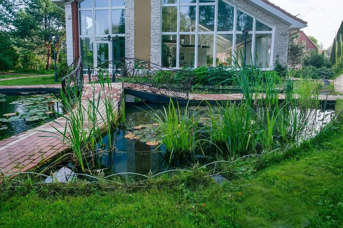 Что нельзя делать на дачном участке: ошибки с серьёзными последствиями. Фото © Shutterstock / FOTODOM / Art Osaka