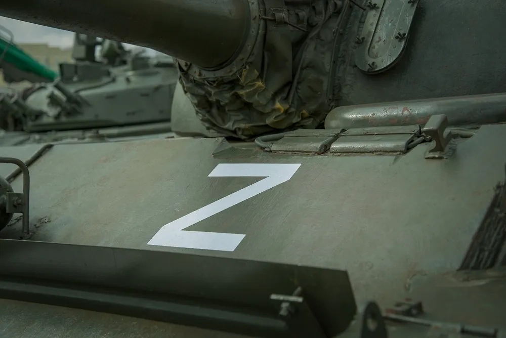 Обложка © Shutterstock / FOTODOM / pticelov