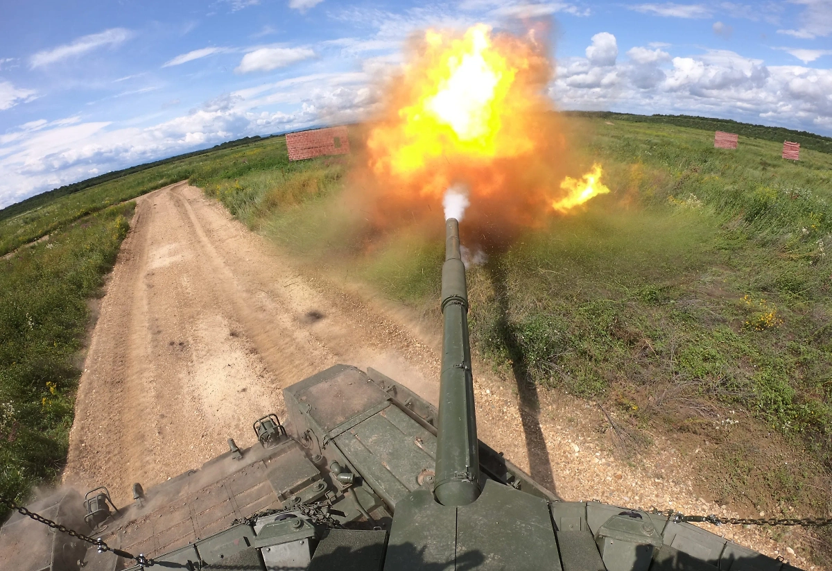 Обложка © Минобороны РФ