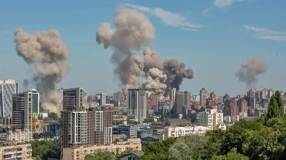 Обложка © Shutterstock / FOTODOM / Sergiy Palamarchuk