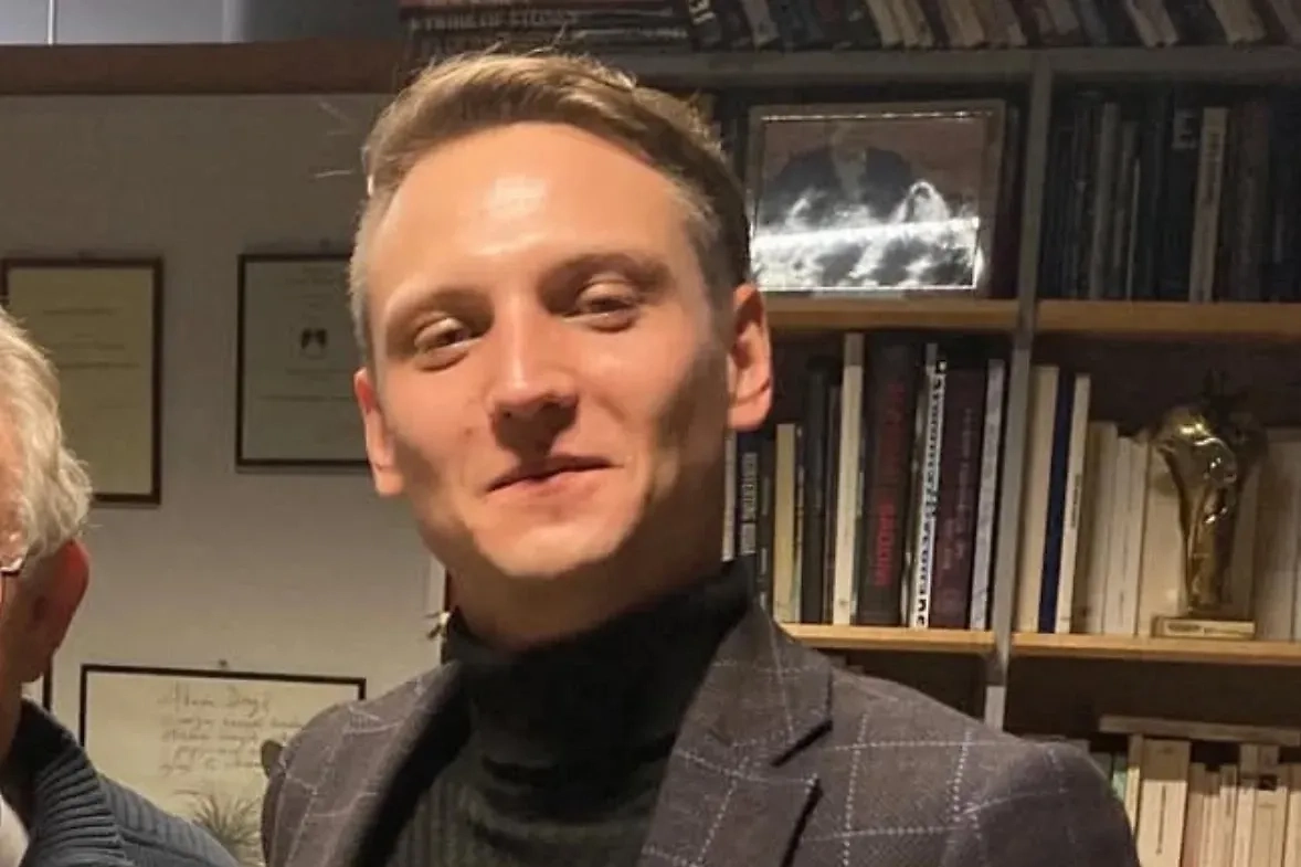 Обложка © Instagram (признан экстремистской организацией и запрещён на территории Российской Федерации) / zakhvatovdmitry