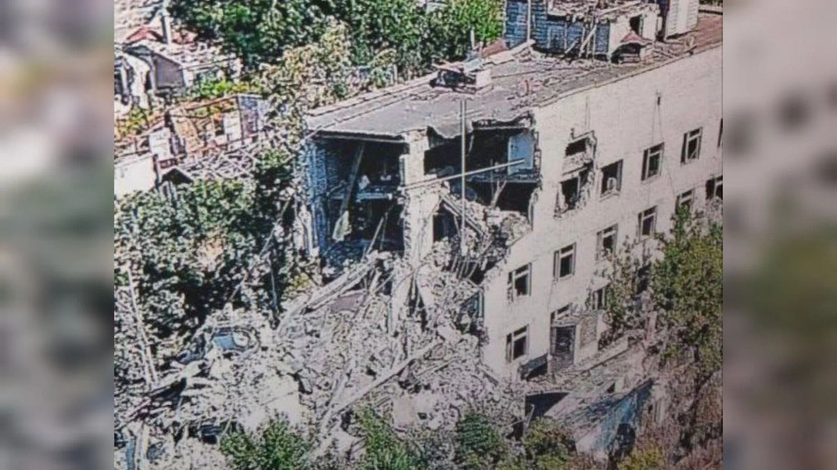 ВСУ нанесли удар по жилому дому в Алёшках при помощи двух авиабомб. Обложка © Telegram / Владимир Сальдо