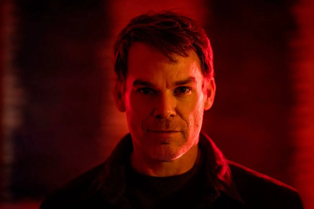 На экраны вышел первый сезон нового сериала «Декстер: Воскрешение». Обложка © Youtube / ONE Media +