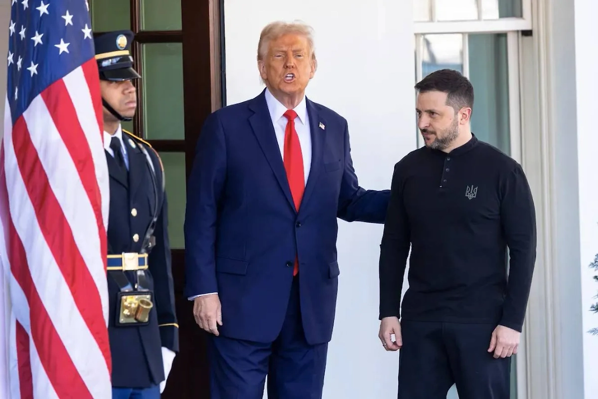 Обложка © Shutterstock / FOTODOM / paparazzza