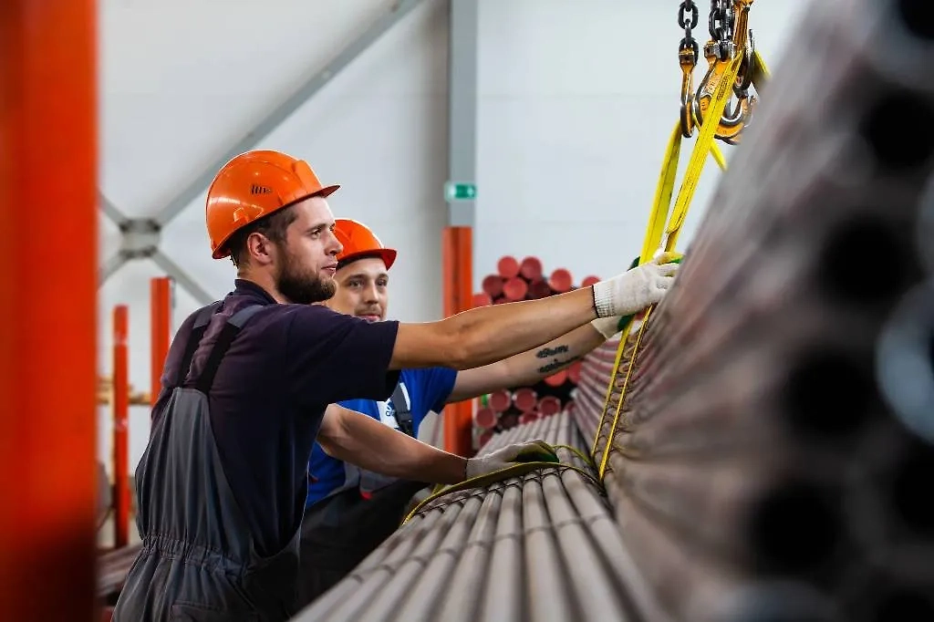 Обложка © Shutterstock / FOTODOM / Alexey_Rezvykh