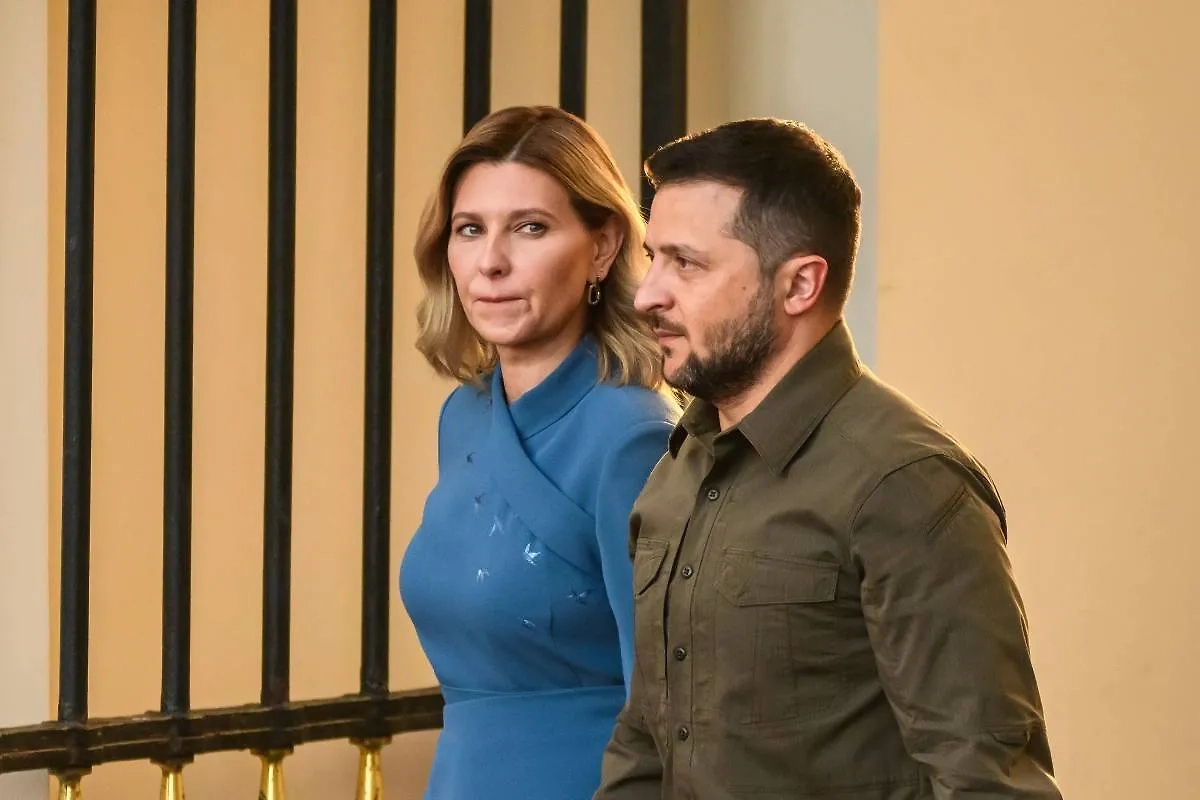 Владимир Зеленский и Елена Зеленская. Обложка © Shutterstock / FOTODOM / Gints Ivuskans