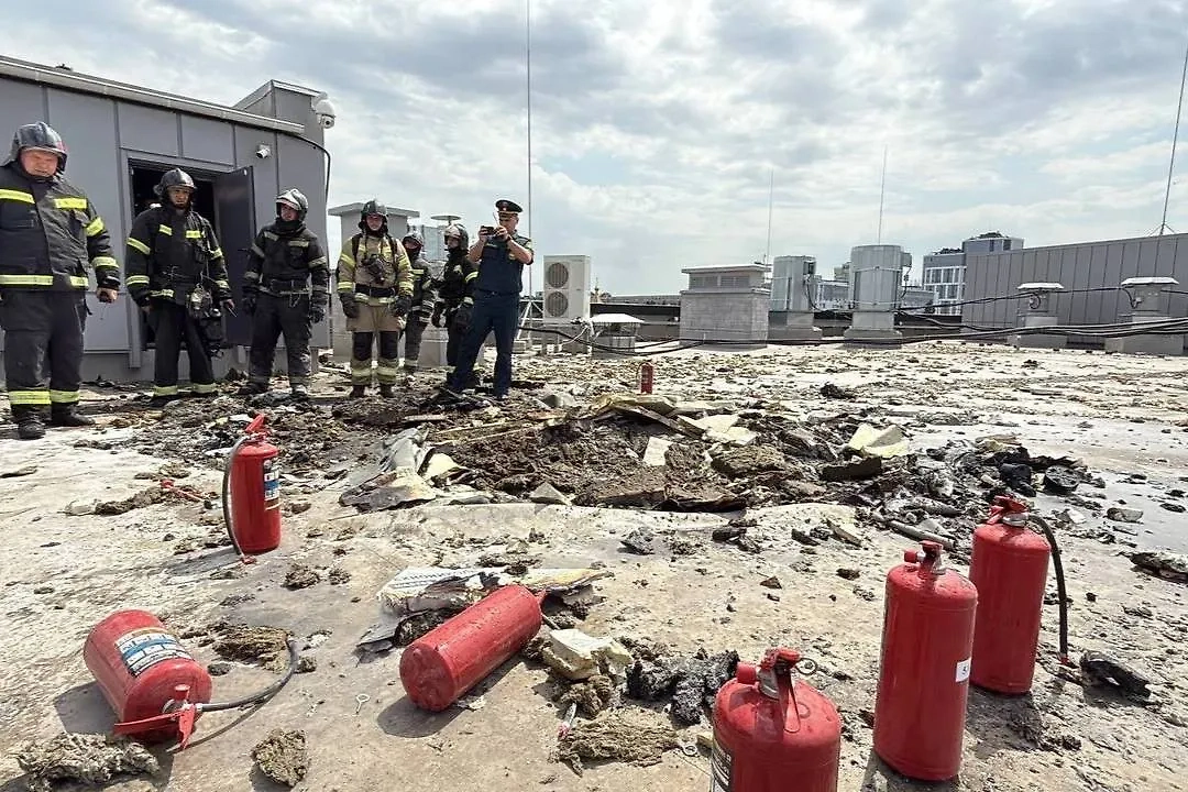 Два беспилотника ВСУ ударили по социальным объектам в Белгороде. Обложка © Telegram / Настоящий Гладков