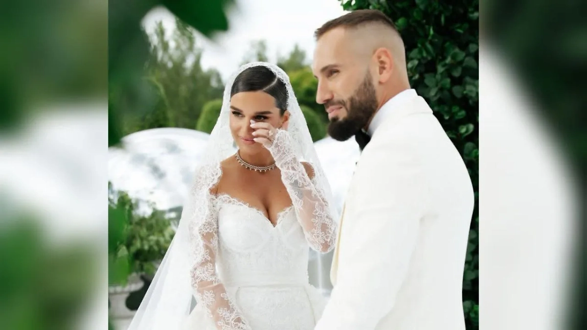 Ксения Бородина и Николай Сердюков. Обложка © Instagram (признан экстремистской организацией и запрещён на территории Российской Федерации)/ borodylial