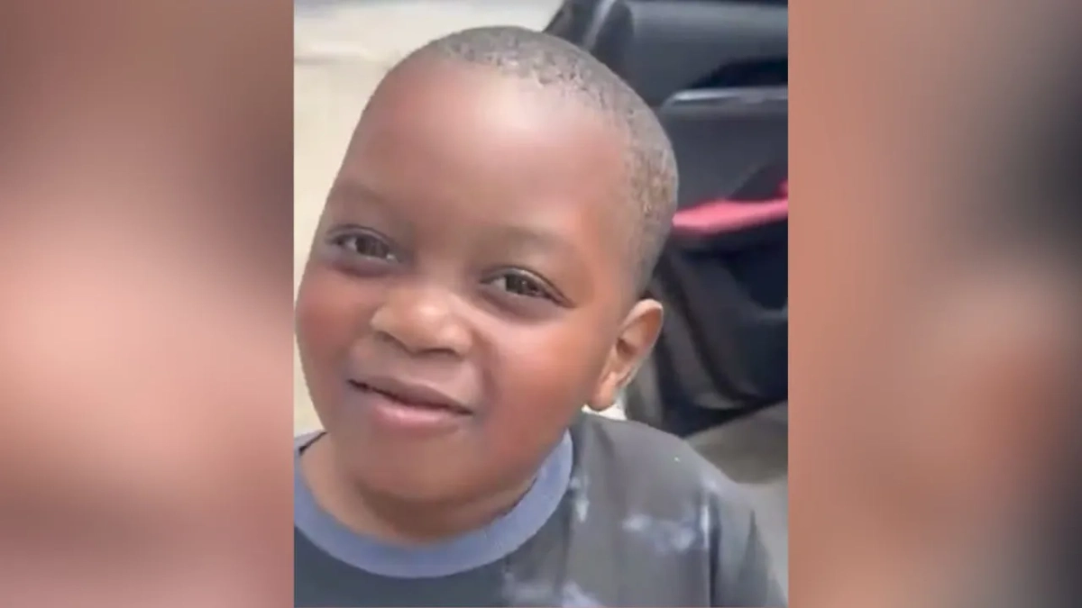  5-летний Ибрагим стал главной звездой курорта в Кабардинке. Обложка © Instagram (признан экстремистской организацией и запрещён на территории Российской Федерации) / orfanow