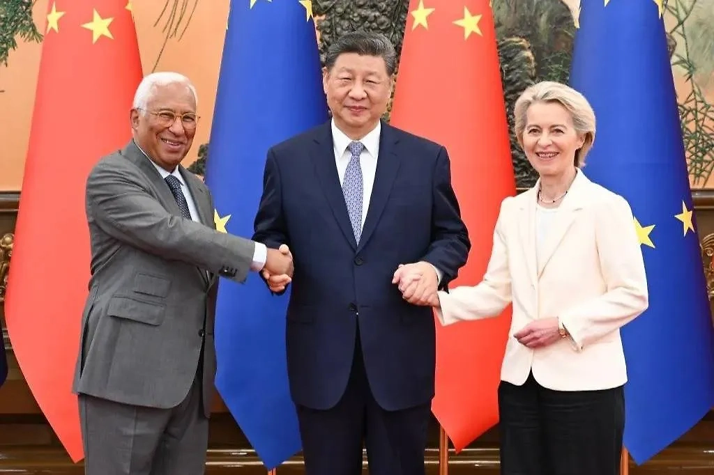 Антониу Кошта, Си Цзиньпин, Урсула фон дер Ляйен. Обложка © ТАСС / АР