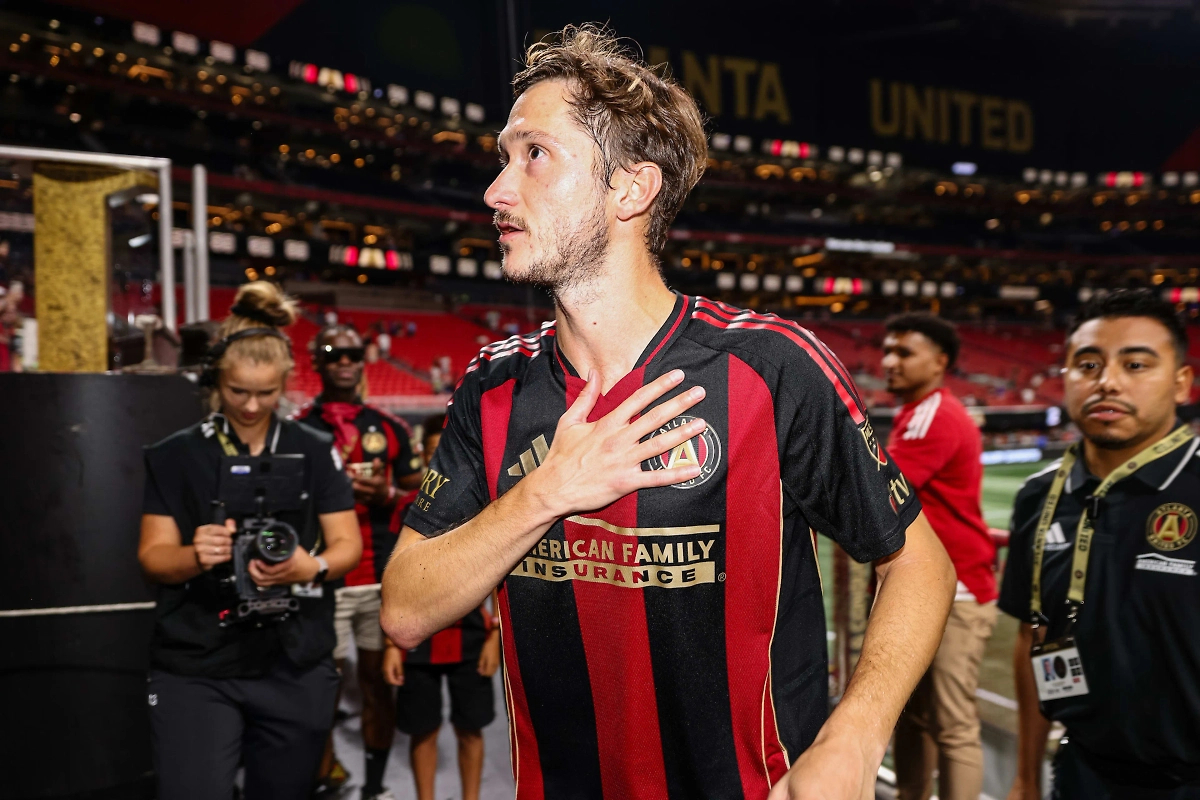 Алексей Миранчук. Обложка © atlutd.com / Bee Trofort-Wilson