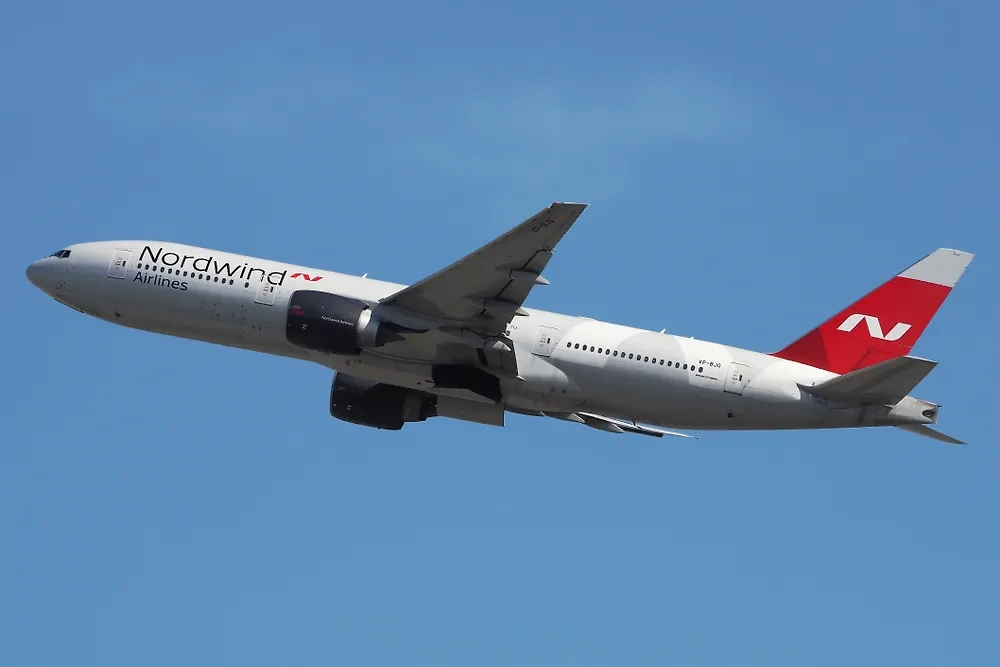 Обложка © Shutterstock / FOTODOM / Suparat Chairatprasert