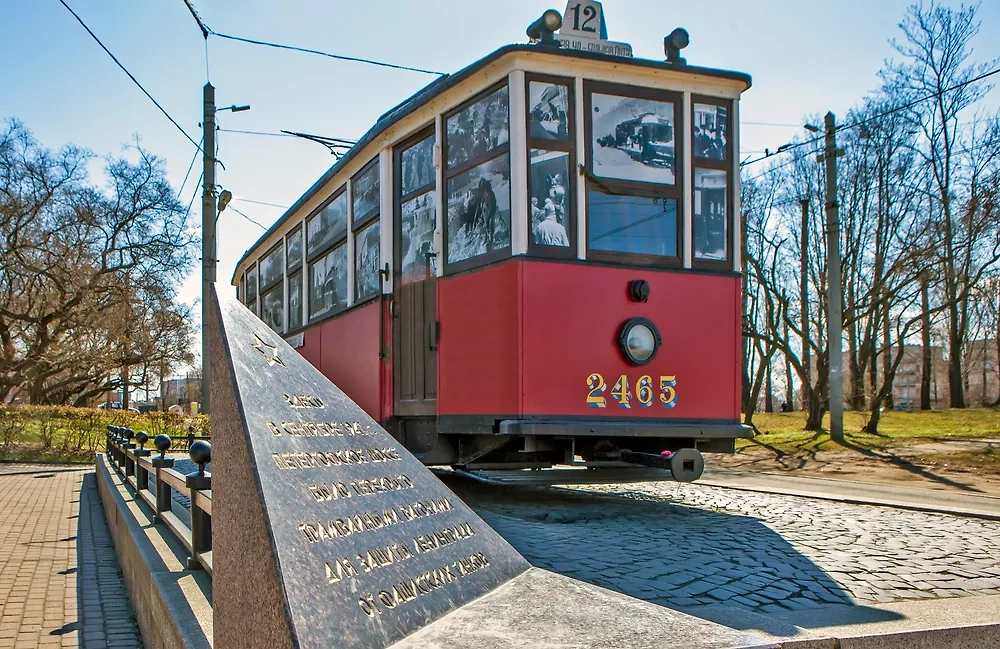 Обложка © Shutterstock / FOTODOM / Sergei Afanasev