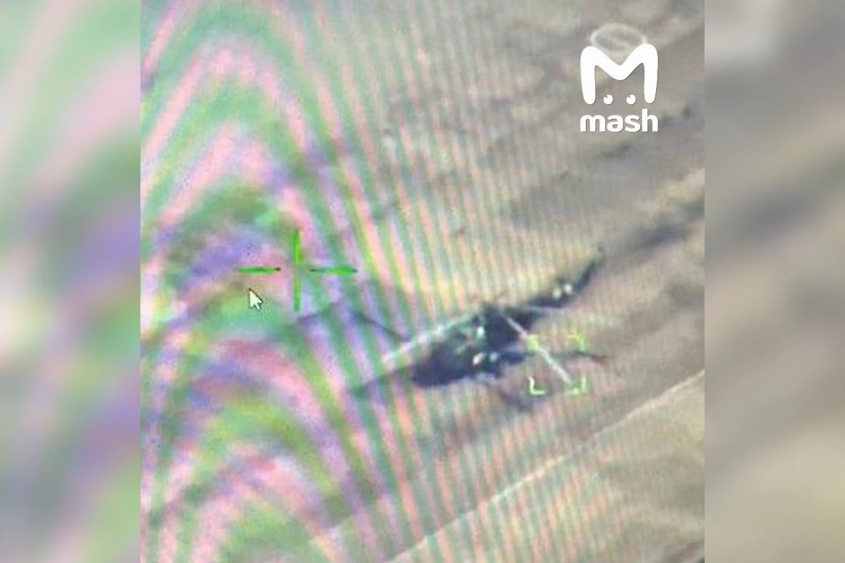 ВС РФ уничтожили вертолёт «Чёрный ястреб», используемый разведкой Украины. Обложка © Telegram / Mash