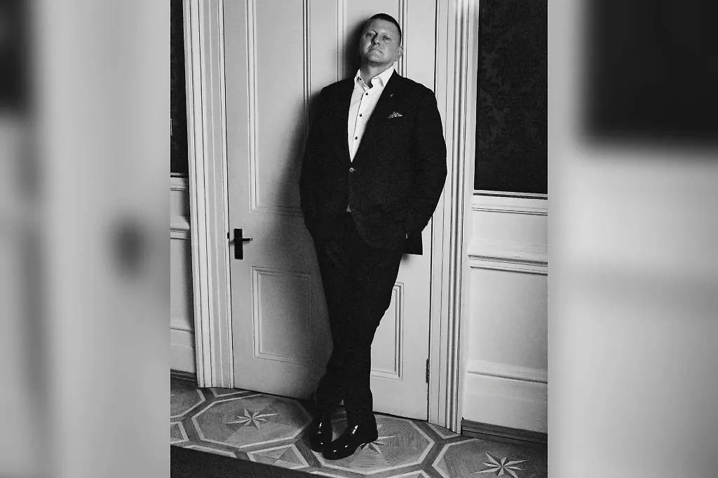 Валерий Залужный. Обложка ©  Facebook (соцсеть запрещена в РФ; принадлежит корпорации Meta, которая признана в РФ экстремистской) / Валерій Залужний