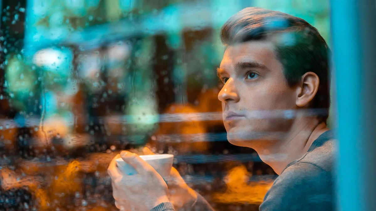 Почему мужчины вспоминают бывших, которых бросили сами. Обложка © Shutterstock / FOTODOM / Akaberka