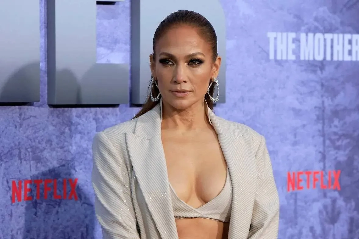 Обложка © Shutterstock / FOTODOM / Kathy Hutchins