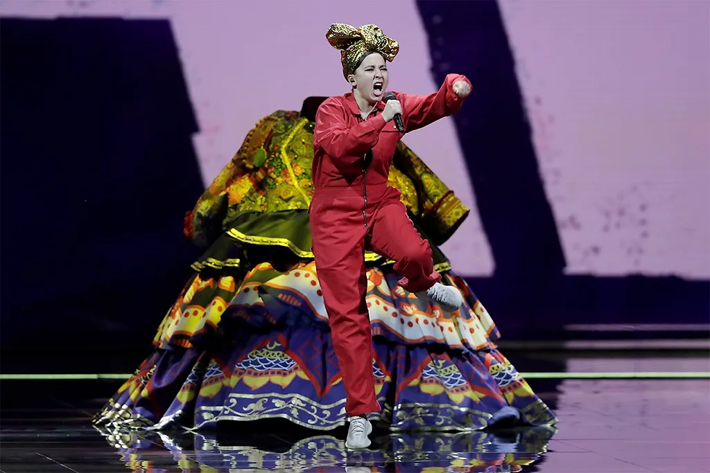 Певица Manizha во время выступления в финале 65-го Международного конкурса песни «Евровидение». Фото © ТАСС / Peter Dejong
