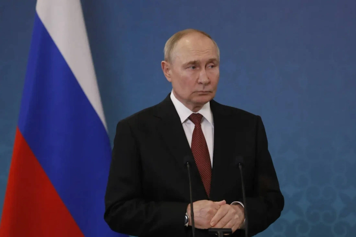 Президент РФ Владимир Путин. Обложка © Life.ru 