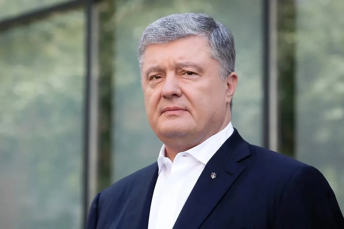 Пётр Порошенко*. Обложка © Shutterstock / FOTODOM / Drop of Light