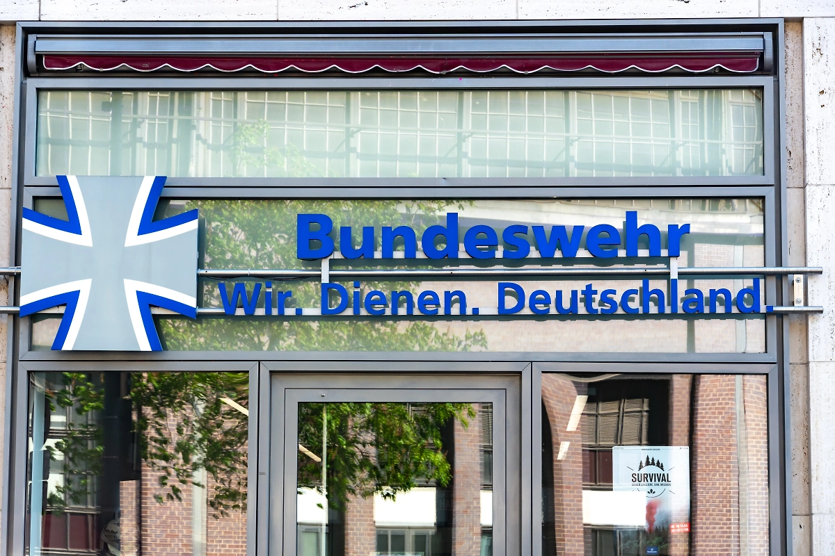 Обложка © Shutterstock / FOTODOM / Cineberg