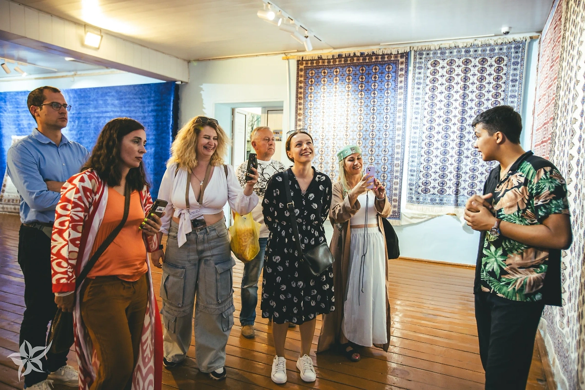 Команда Экспедиции «Путешествие в Сердце Евразии» посетила Самарканд. Фото © Предоставлено Life.ru